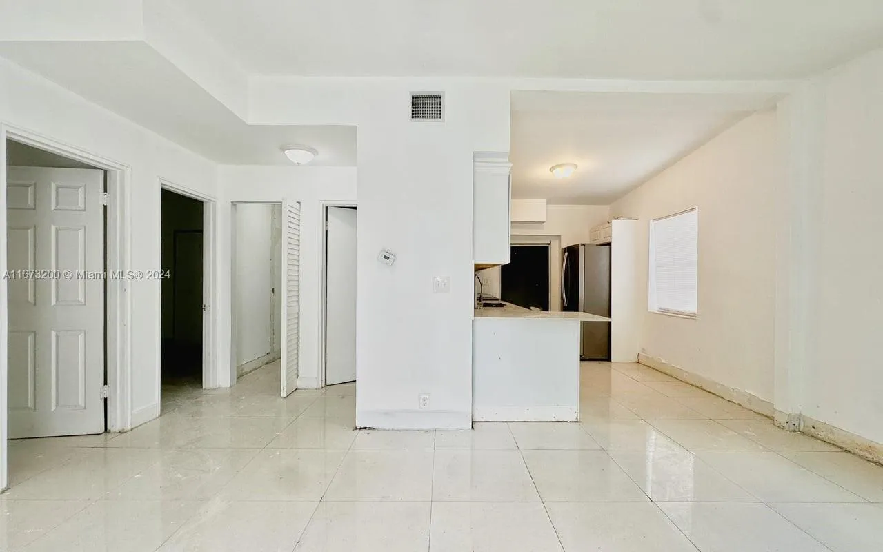 22 ave, Opa-Locka FL 33054