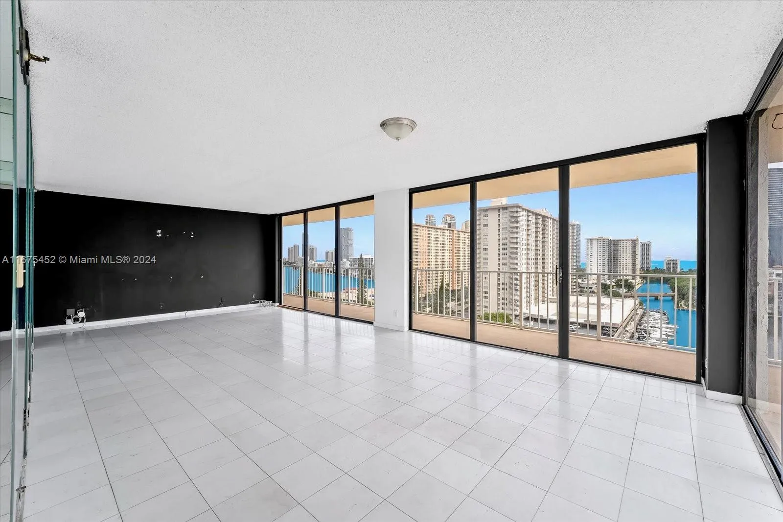 3 bedroom 3 bath for sale at 290 174th St # 1419, Sunny Isles Beach FL 33160