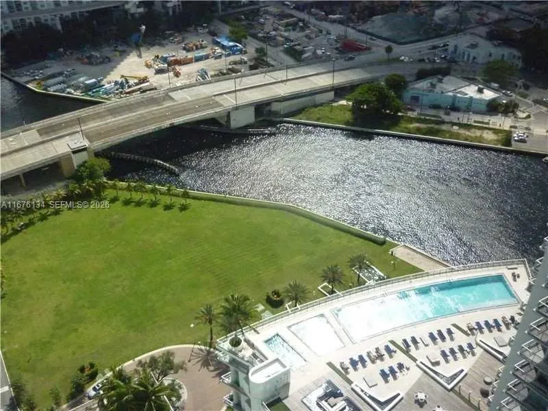 90 SW 3 ST # 3210, Miami FL 33130