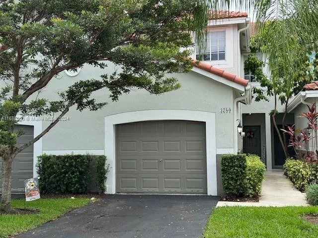 3 bedroom 2 bath for rent at 3780 San Simeon Cir, Weston FL 33331
