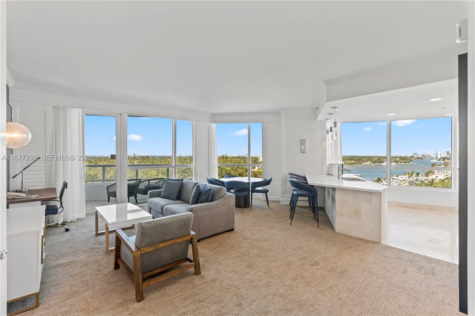 1 bedroom 1 bath for sale at 4401 Collins Ave # 915, Miami Beach FL 33140