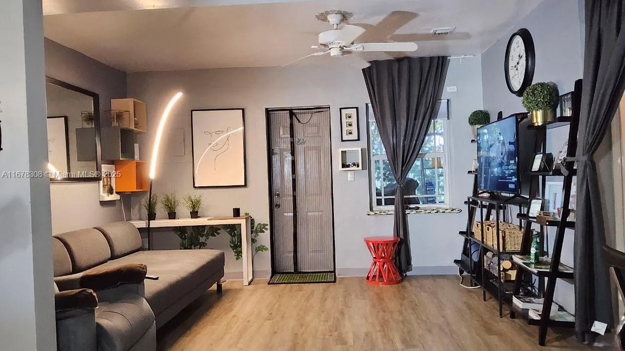 3600 SW S Le Jeune Rd # 3600, Coral Gables FL 33134