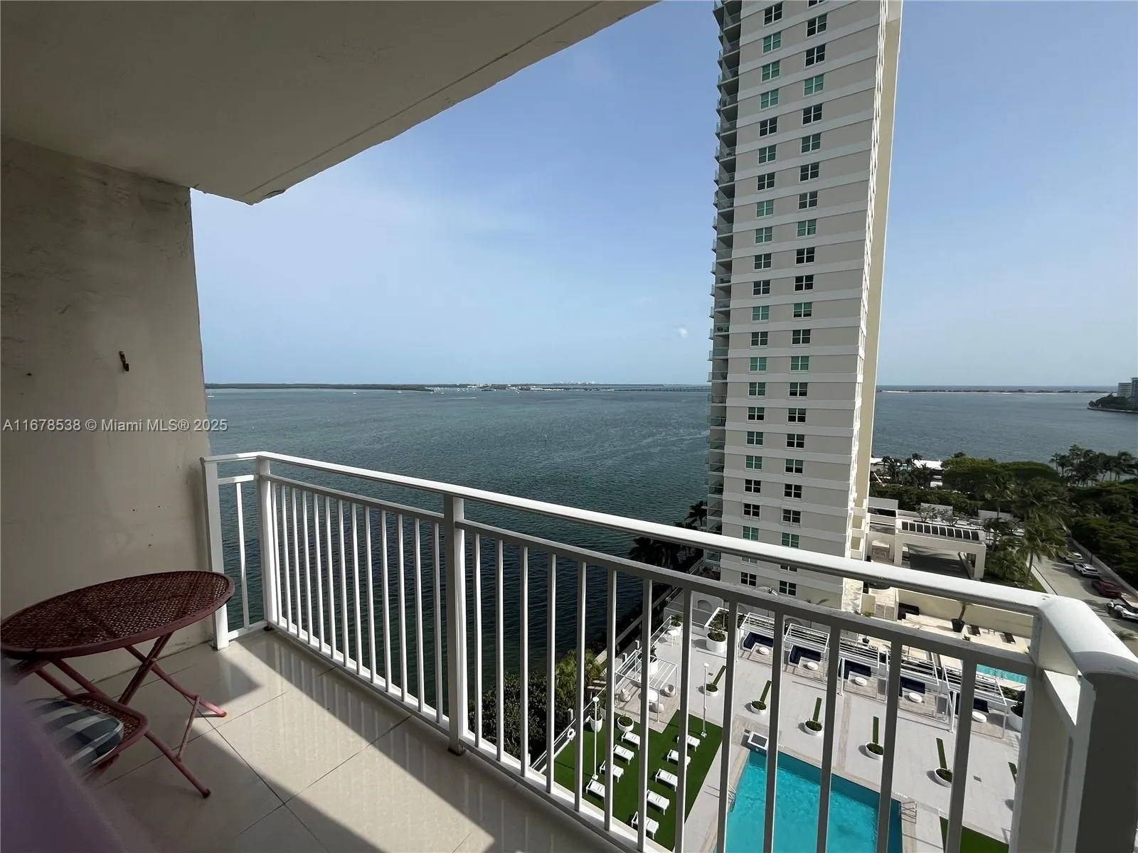 770 Claughton, Miami FL 33131