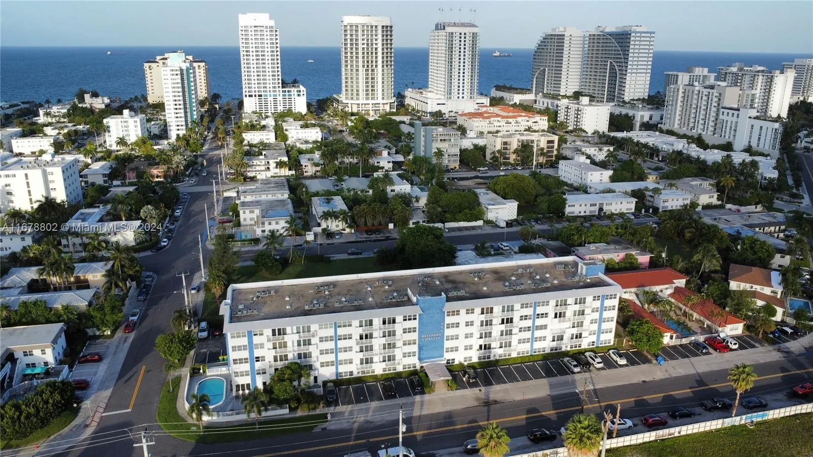 1 bedroom 1 bath for sale at 550 Bayshore Dr # 412, Fort Lauderdale FL 33304
