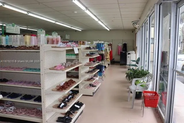 5500 SW 8th St, Coral Gables FL 33134