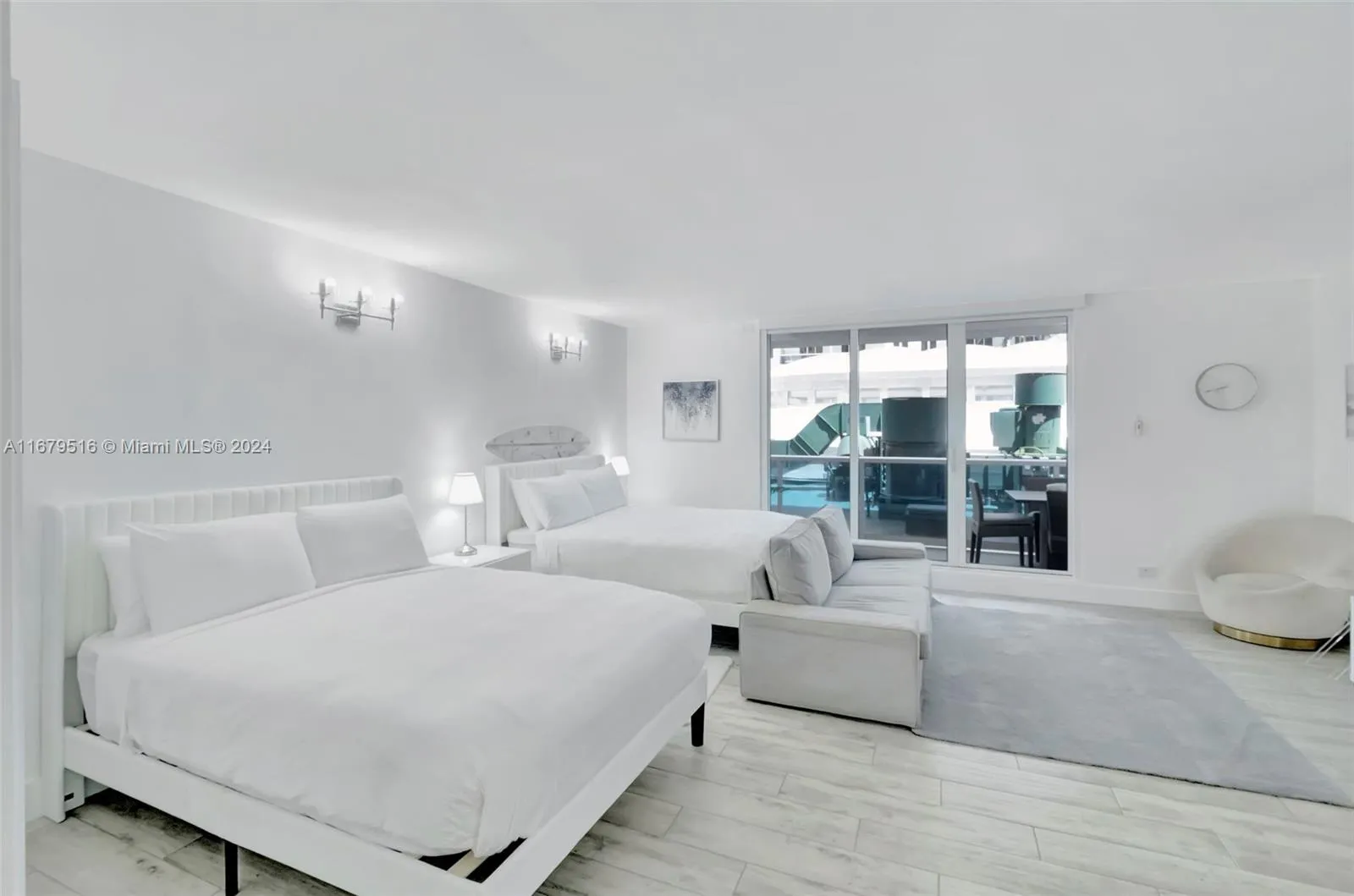 2301 Collins Ave, Miami Beach FL 33139