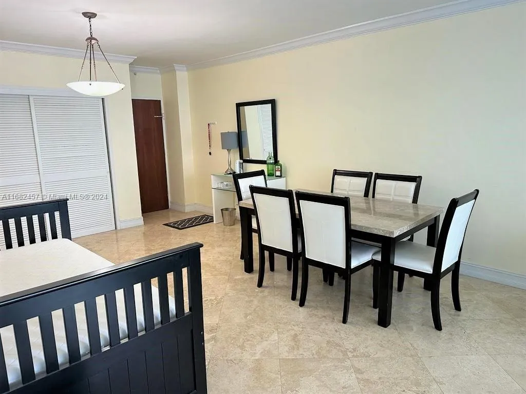 4001 S Ocean Dr # 9L, Hollywood FL 33019