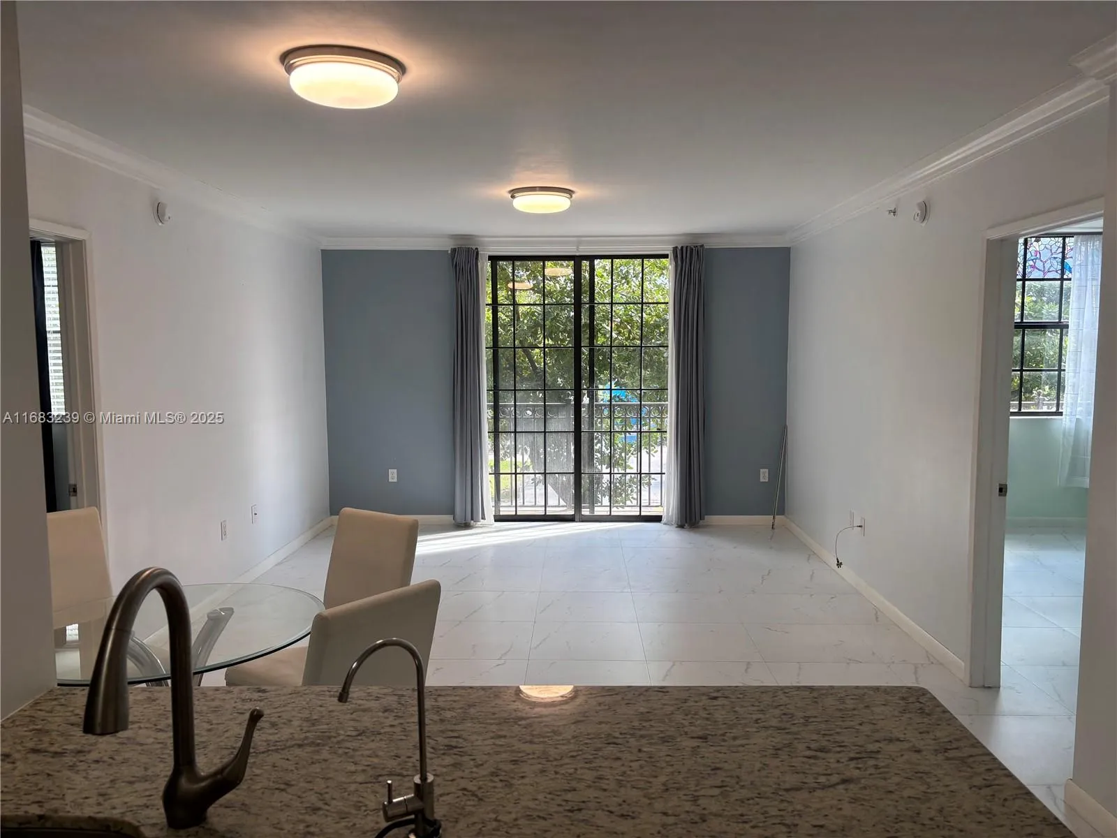 1900 Van Buren St # 209B, Hollywood FL 33020