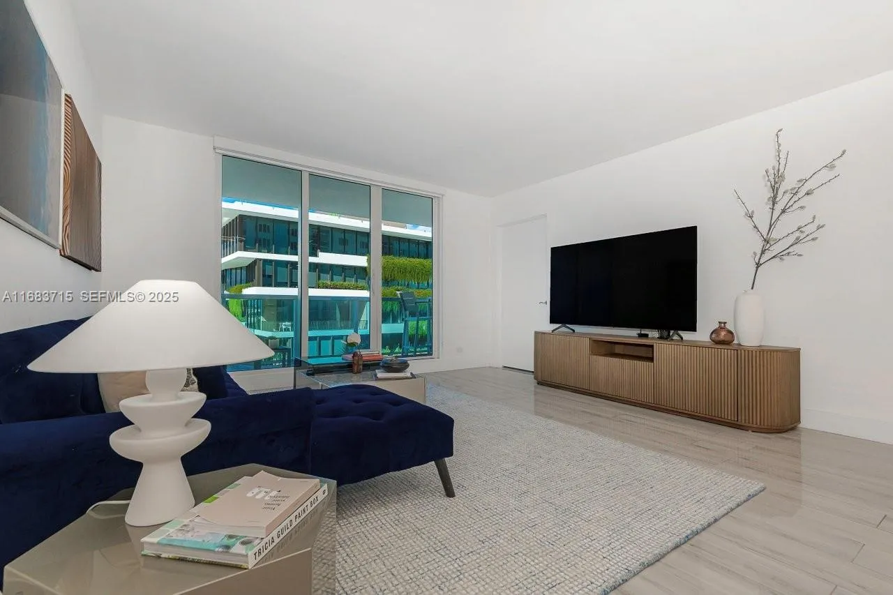 2301 Collins Ave # 534, Miami Beach FL 33139