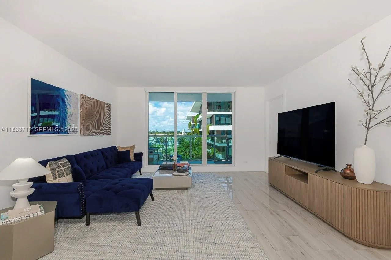 2301 Collins Ave # 534, Miami Beach FL 33139