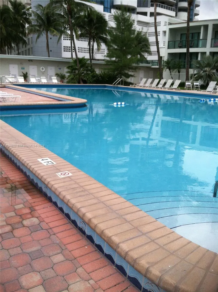 6345 Collins Ave # 535, Miami Beach FL 33141