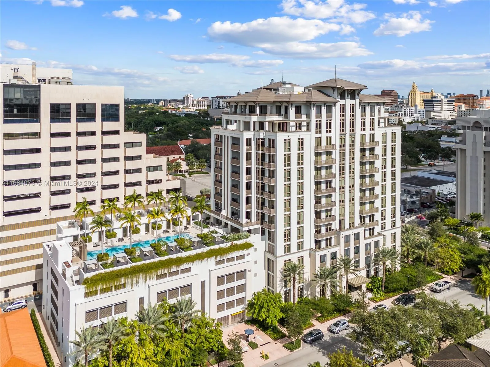 4 bedroom 4 bath for sale at 515 Valencia Ave # 803, Coral Gables FL 33134