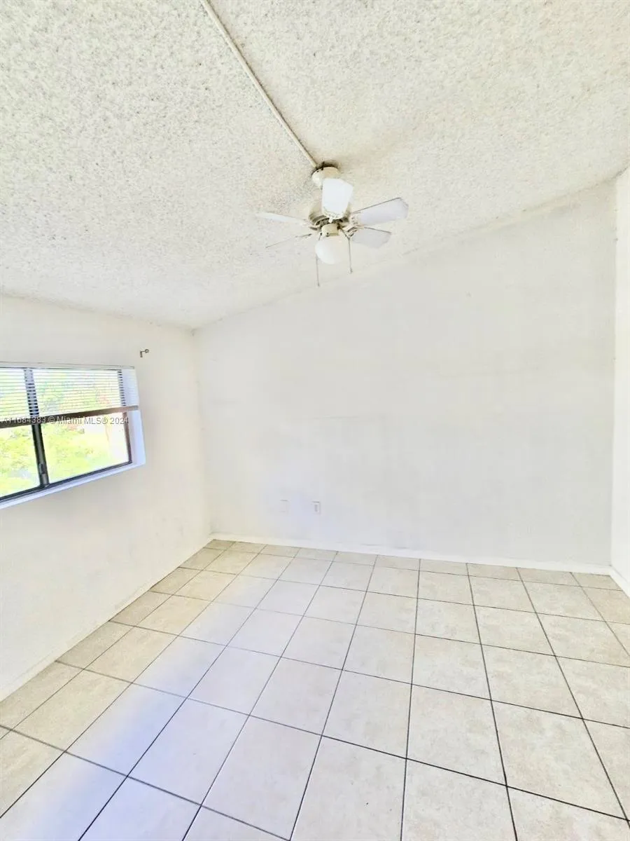 301 Palm Way # 304, Pembroke Pines FL 33025