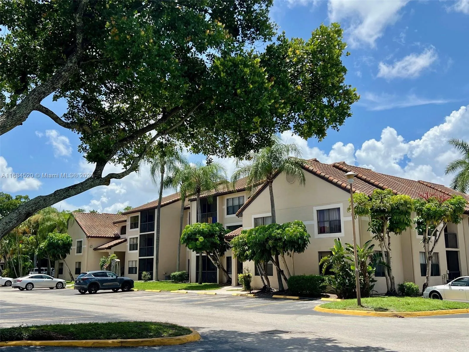 4401 W Mcnab Rd # 11, Pompano Beach FL 33069