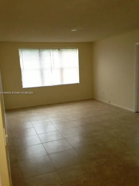 4401 W Mcnab Rd # 11, Pompano Beach FL 33069