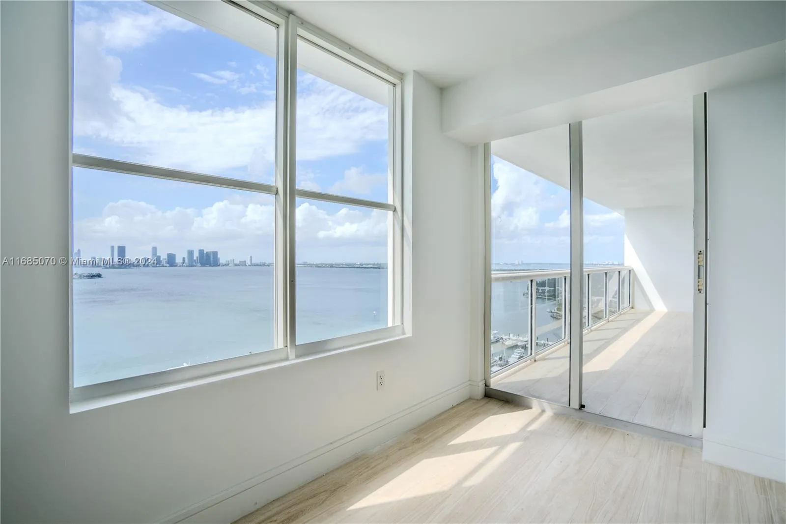 1800 Sunset Harbour Dr, Miami Beach FL 33139