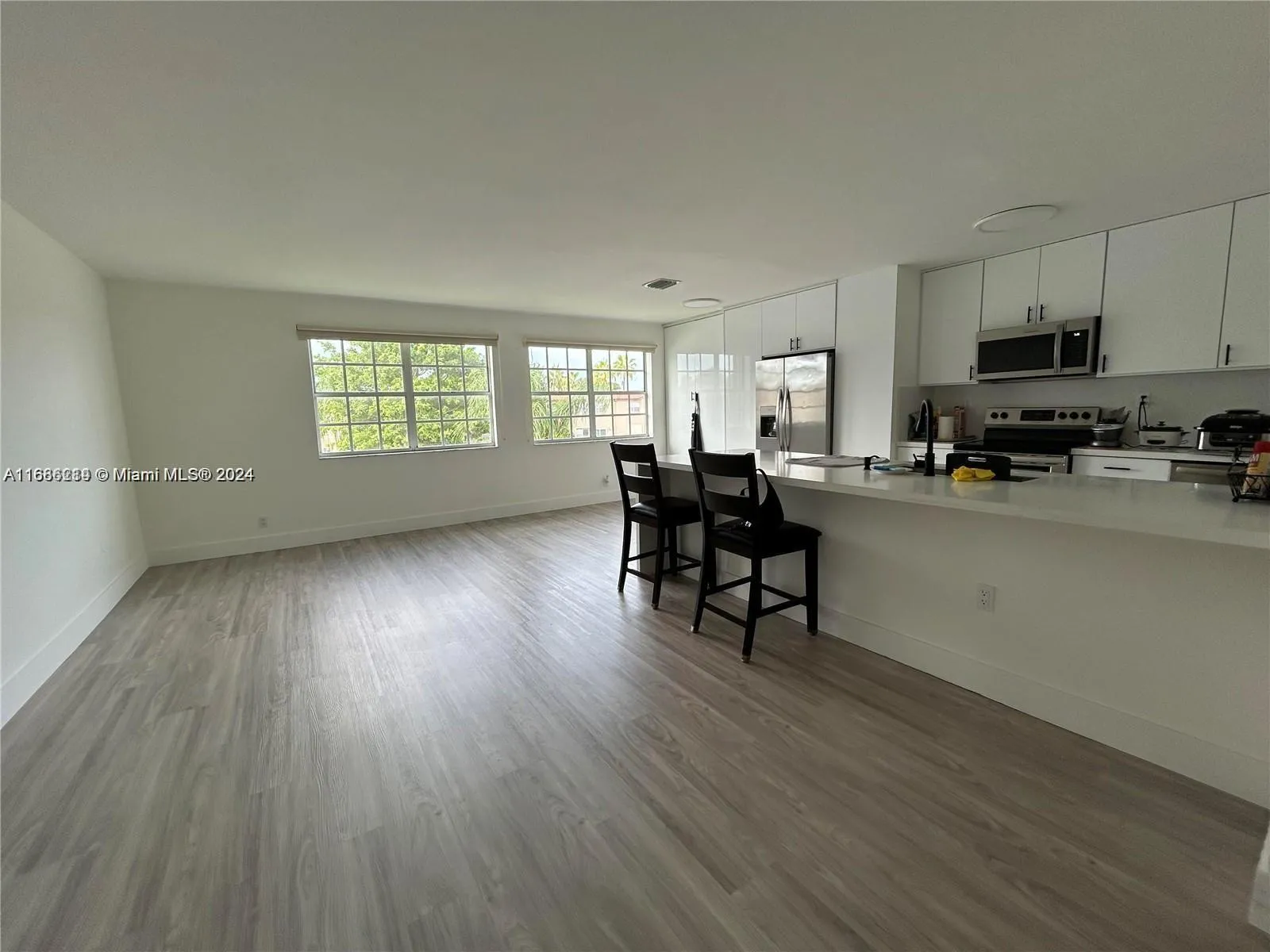 8657 SW 5th St # 206, Pembroke Pines FL 33025