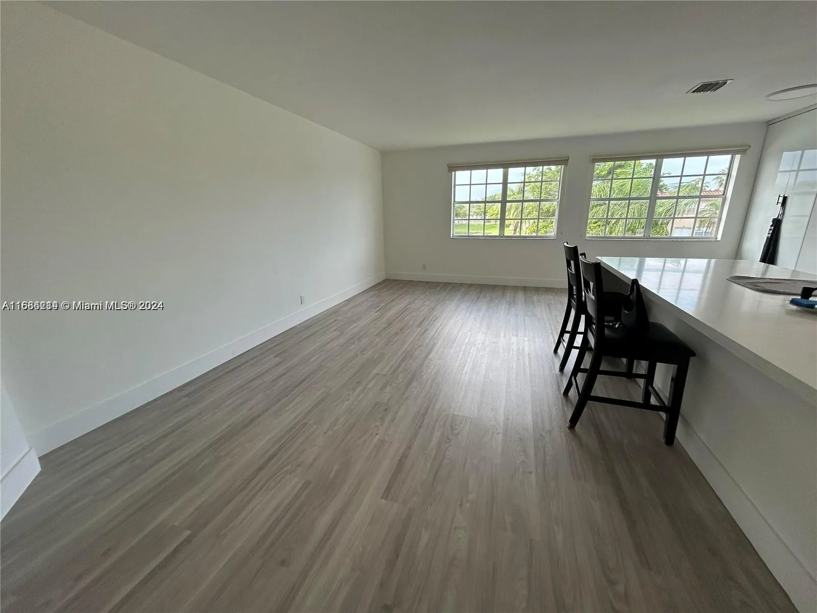 8657 SW 5th St # 206, Pembroke Pines FL 33025