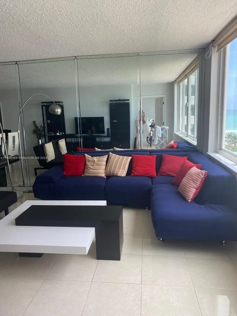 5401 Collins Ave # 412, Miami Beach FL 33140