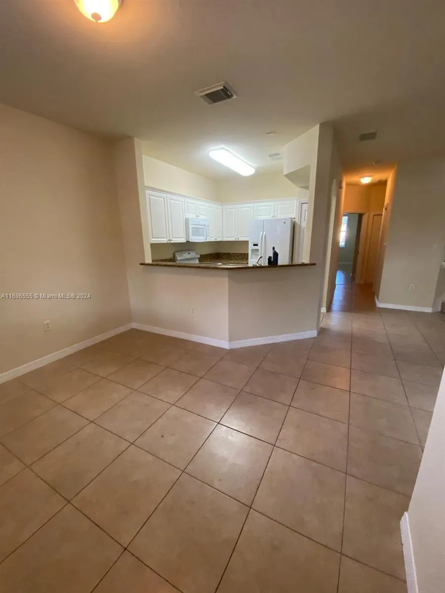 11886 SW 152nd Pl # 11886, Miami FL 33196