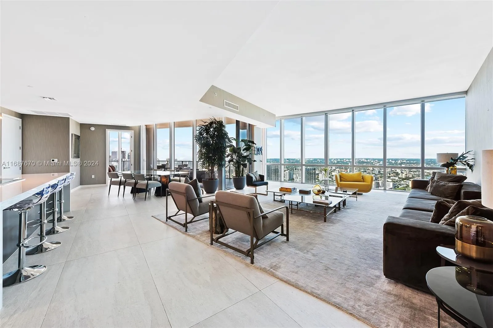 4 bedroom 5 bath for sale at 851 NE 1st Ave # 5112, Miami FL 33132