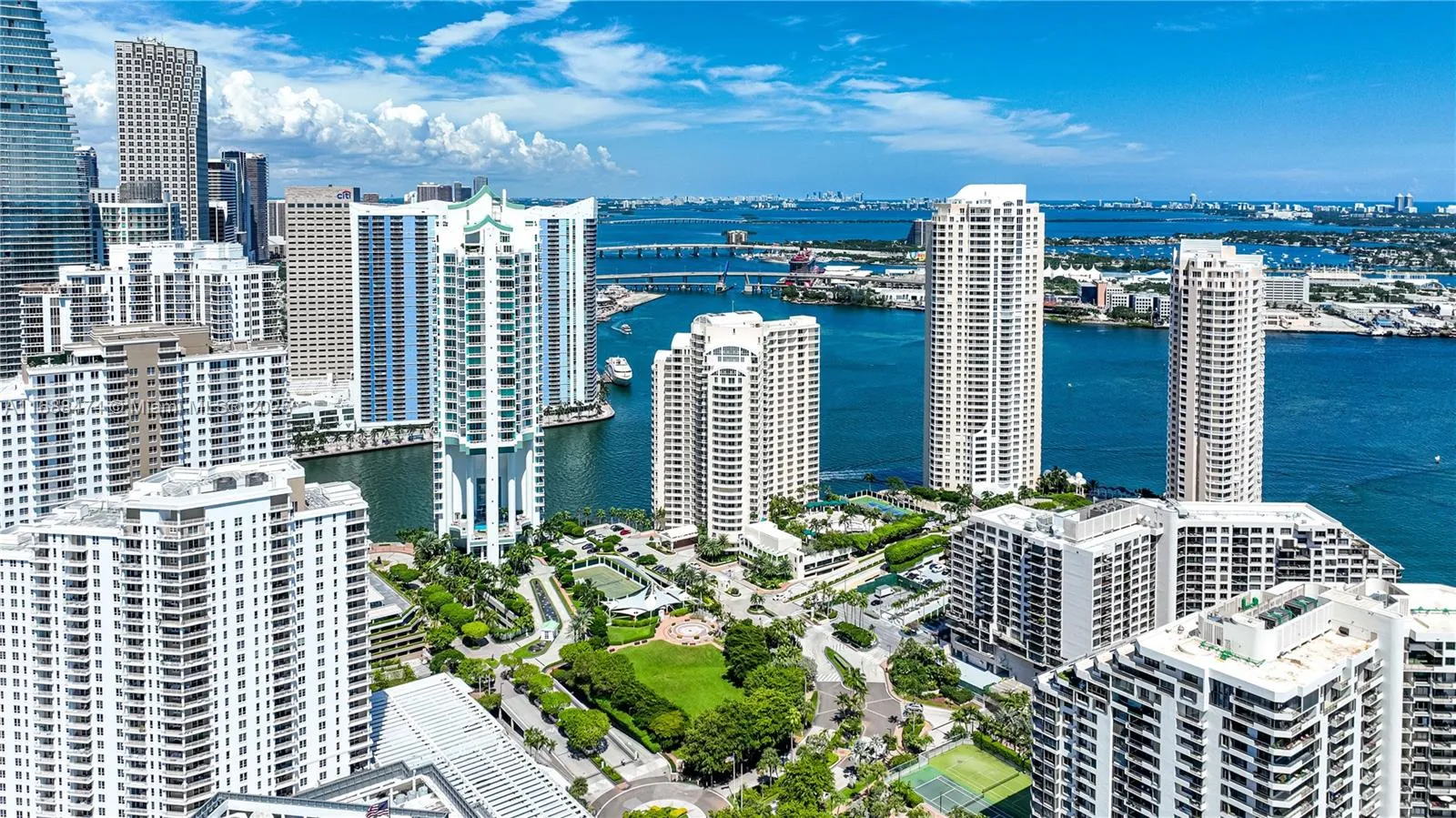 2 bedroom 2 bath for sale at 848 Brickell Key Dr # 1005, Miami FL 33131