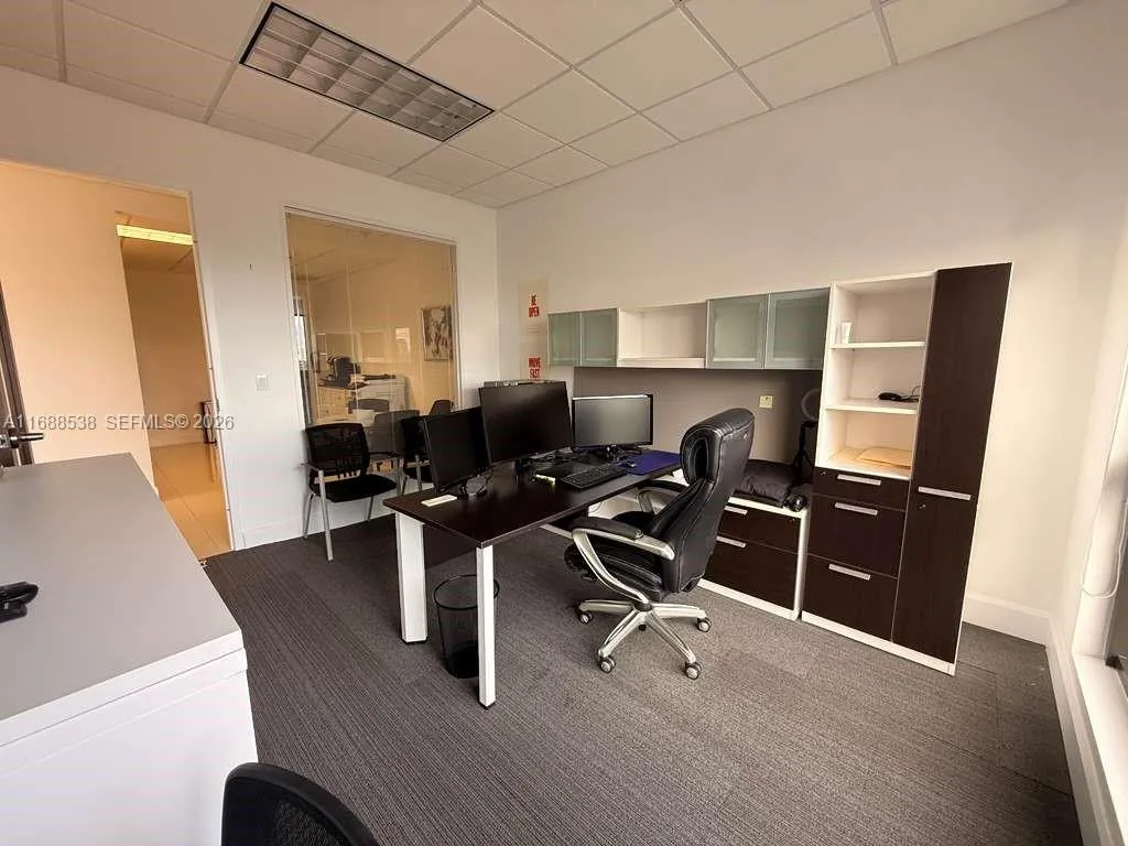 2020 Ponce De Leon Blvd, Coral Gables FL 33134