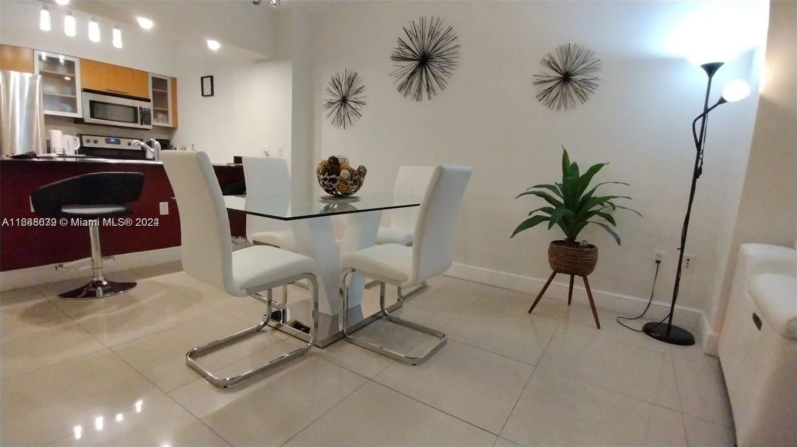 1 bedroom 1 bath for sale at 1750 N Bayshore Dr # 1511, Miami FL 33132