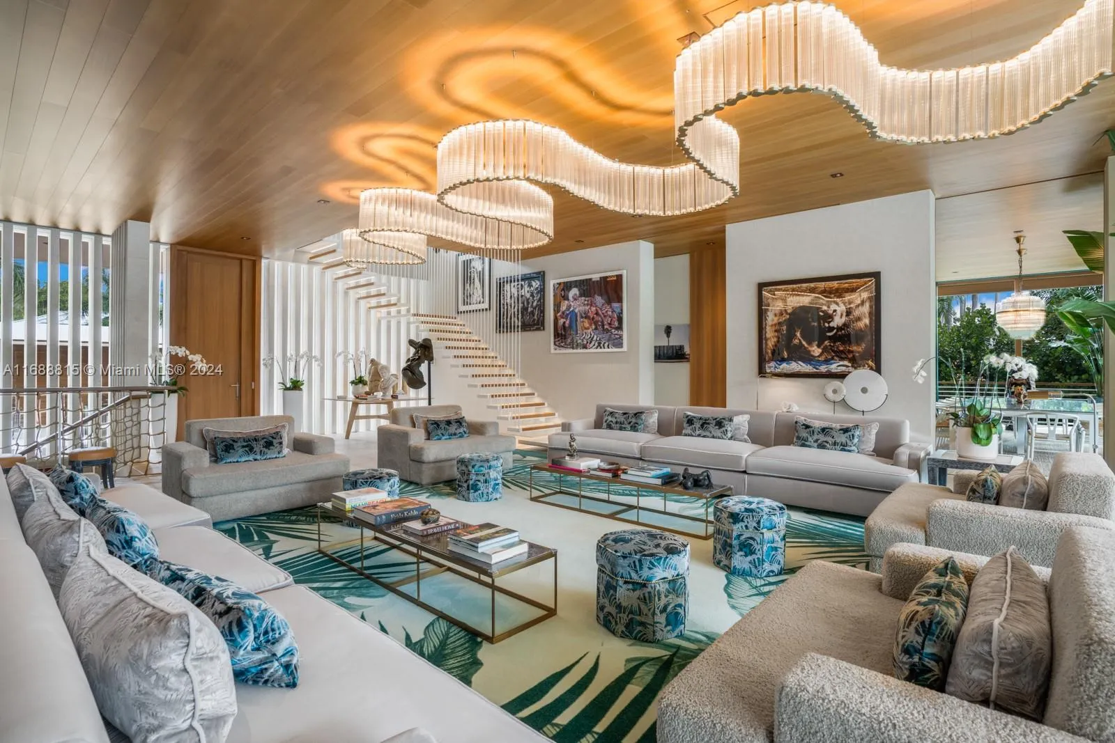 1510 W 25th St, Miami Beach FL 33140