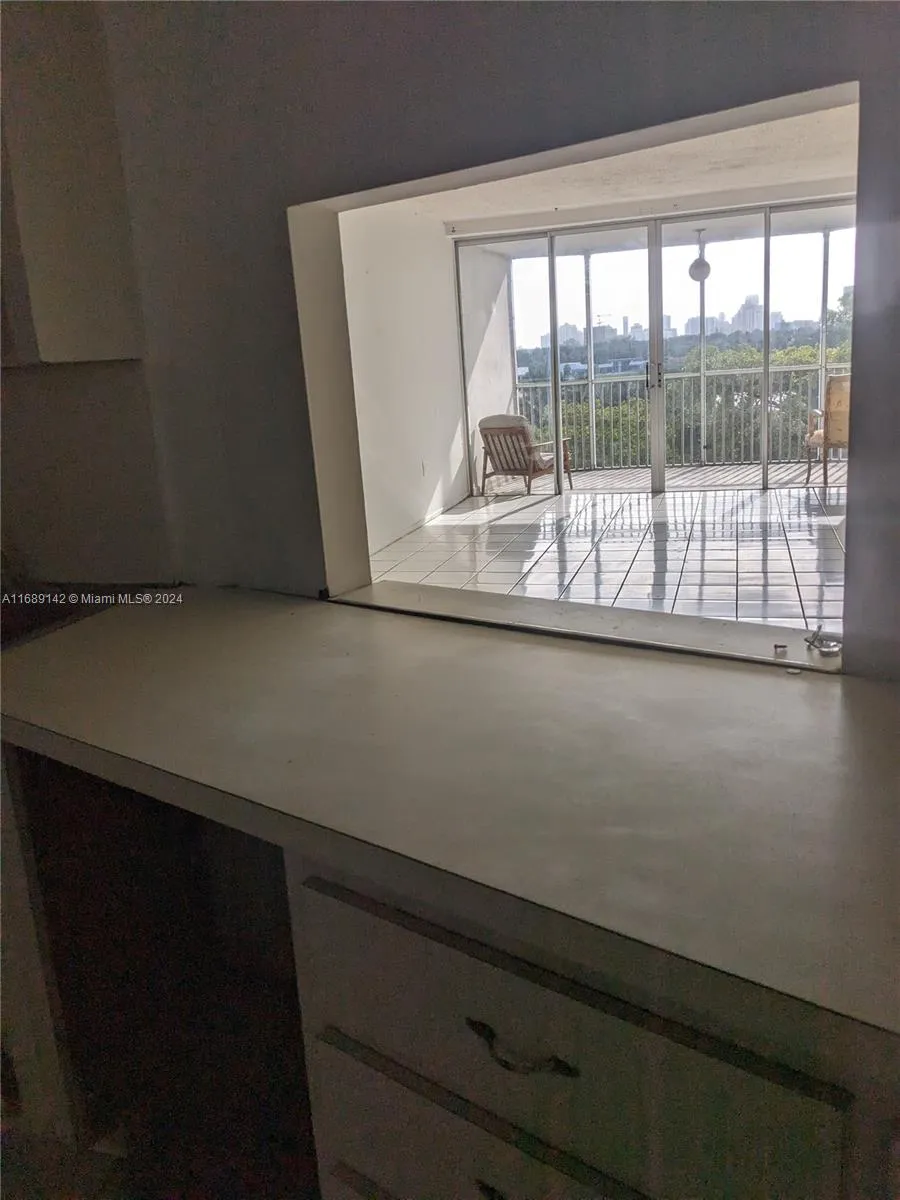 1780 NE 191st St # 2, Miami FL 33179