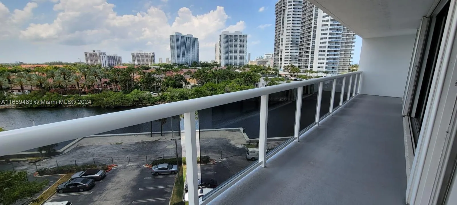 20505 E Country Club Dr # 739, Aventura FL 33180