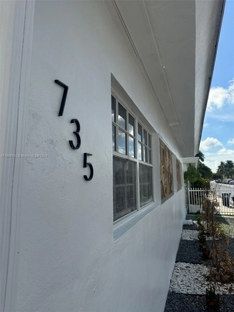 735 83rd St, Miami Beach FL 33141