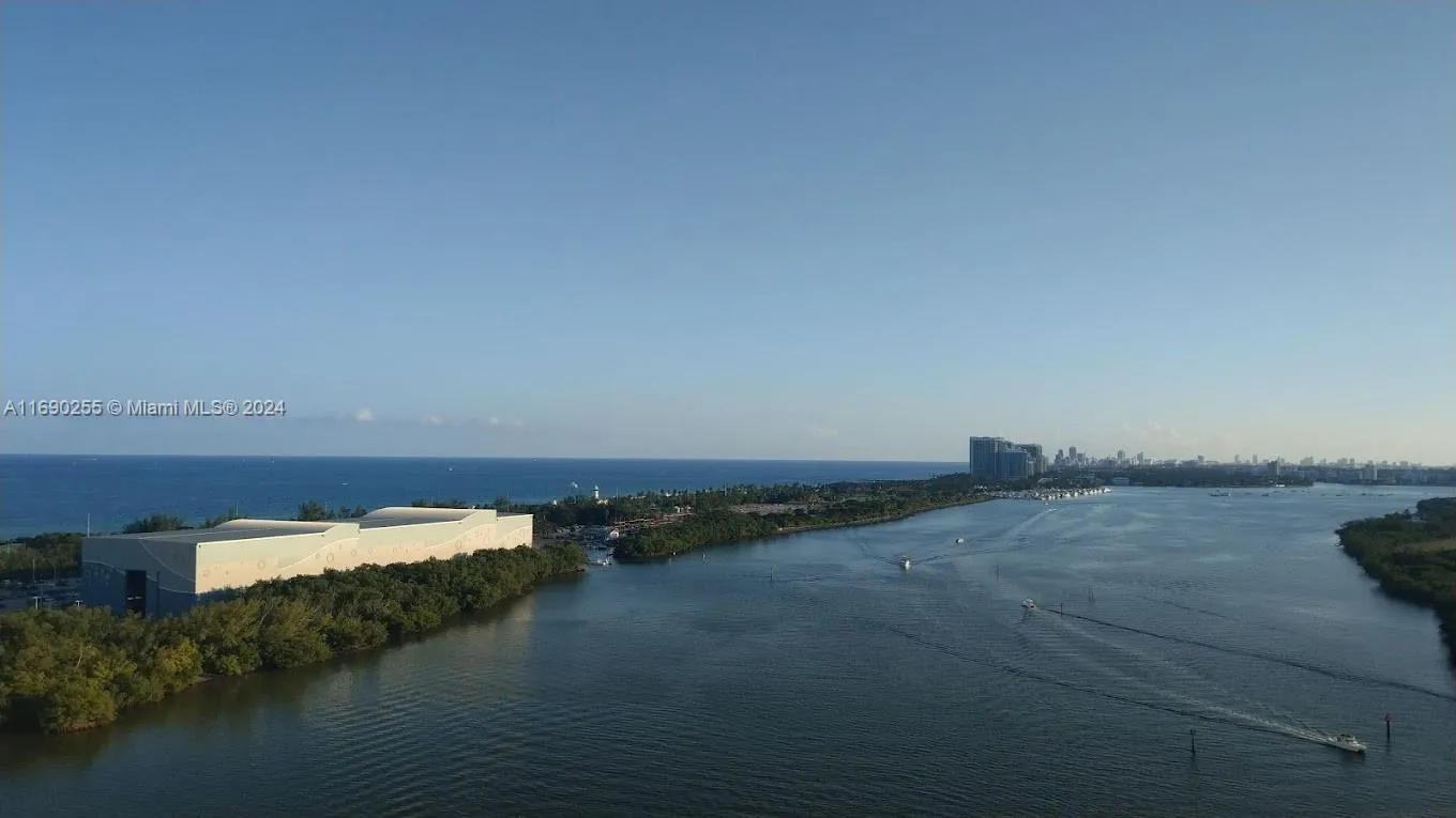 2 bedroom 2 bath for sale at 300 Bayview Dr, Sunny Isles Beach FL 33160