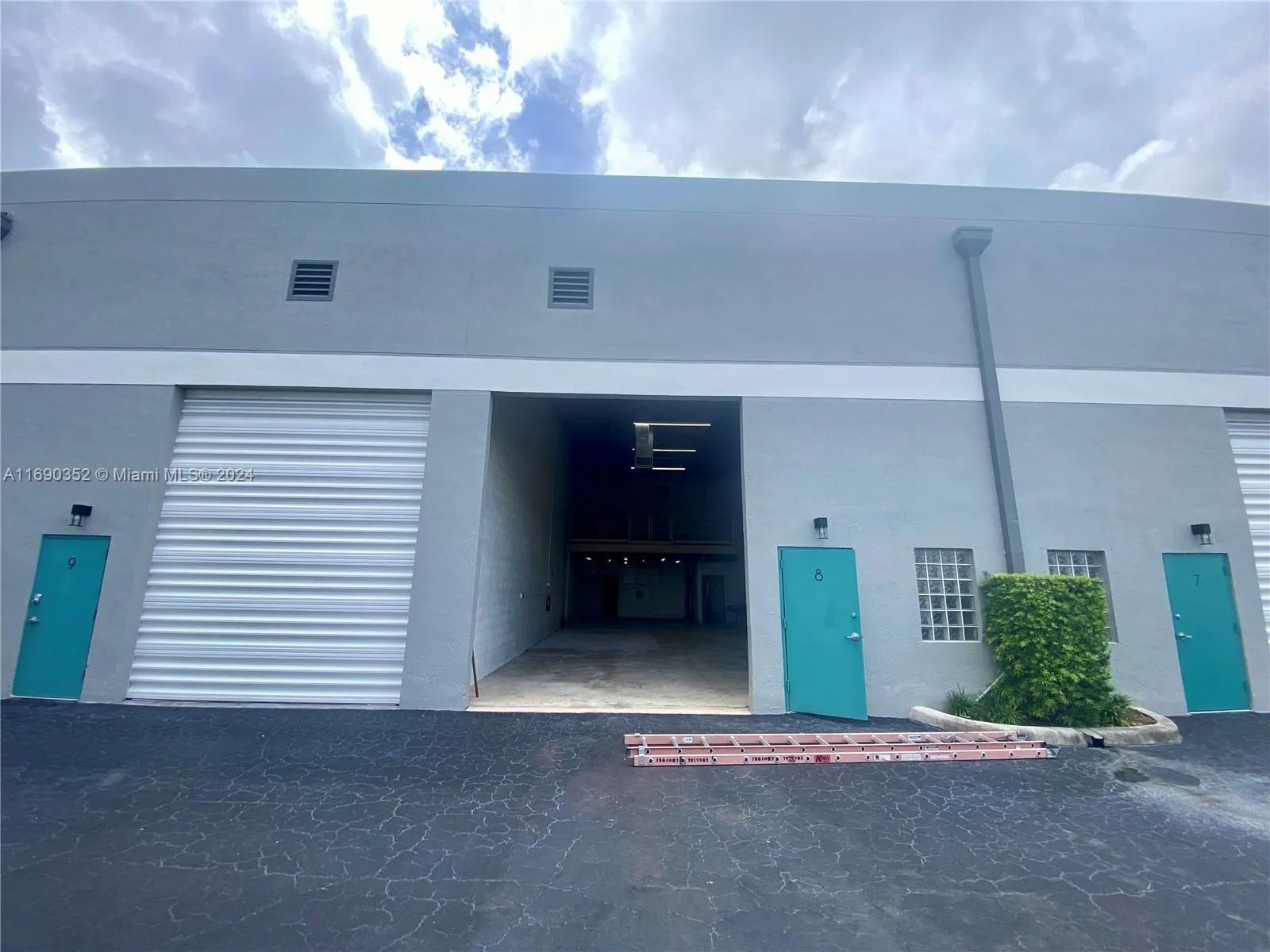 for sale at 1851 SW 2nd Ave # 8, Fort Lauderdale FL 33315