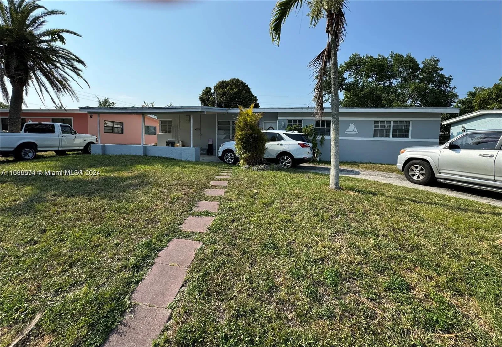 3 bedroom 2 bath for sale at 511 NE 172nd St, North Miami Beach FL 33162
