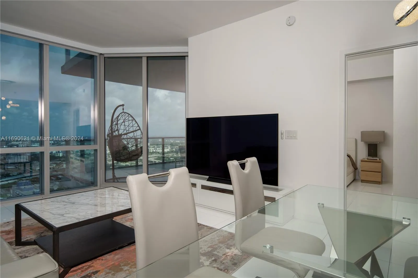 851 NE 1st Ave # 4406, Miami FL 33132