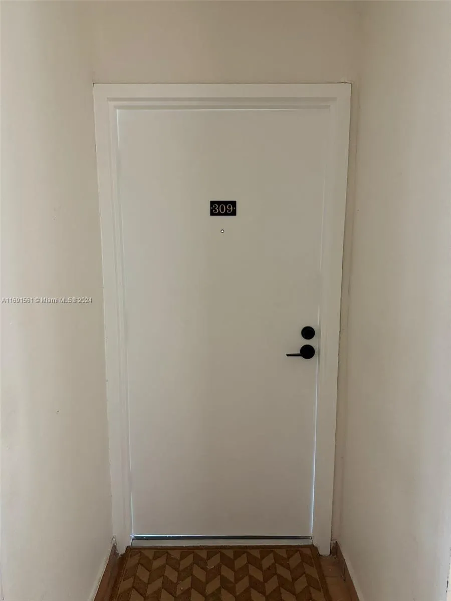 3551 SW 9th Ter # 309, Miami FL 33135