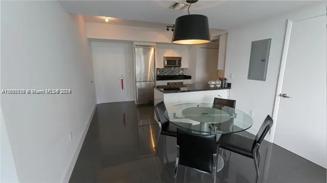 92 SW 3rd St # 1802, Miami FL 33130