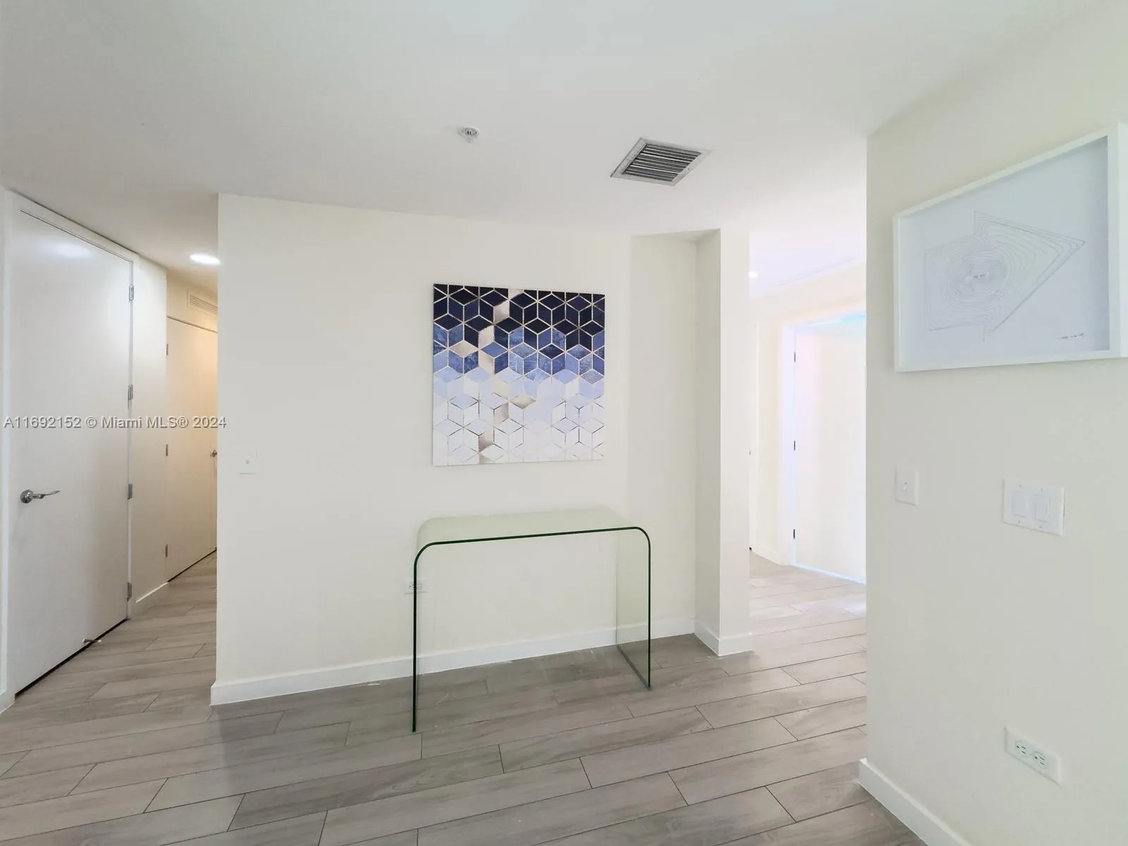999 SW 1st Ave # 2417, Miami FL 33130