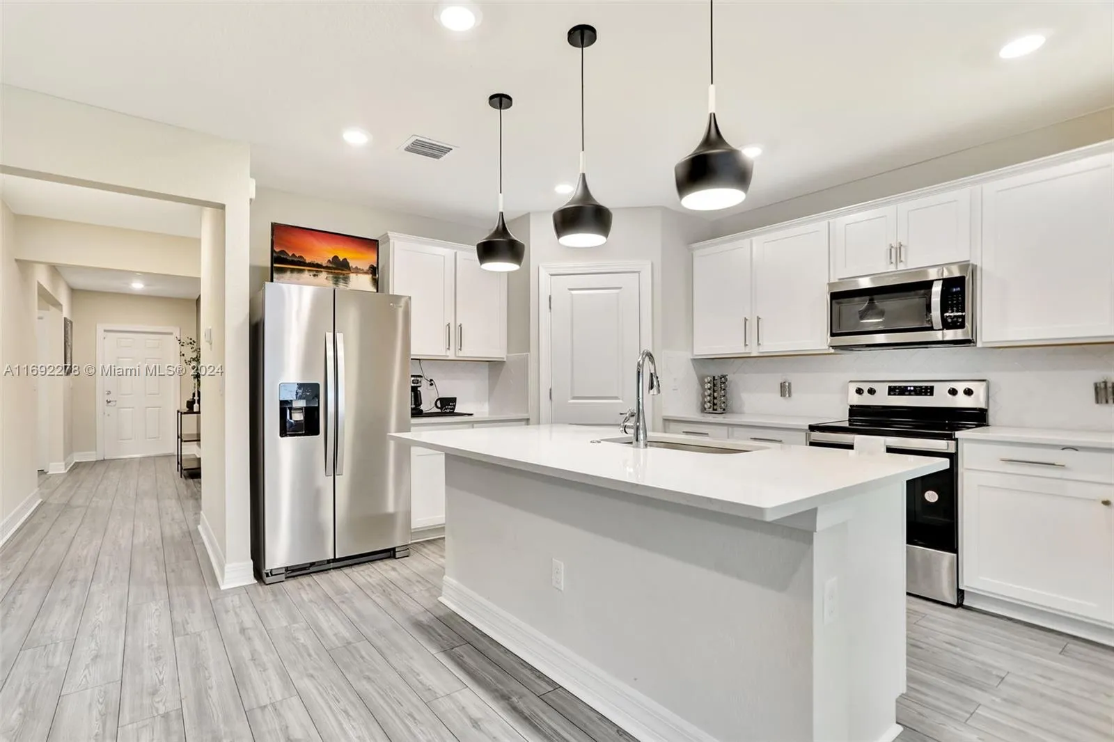 3 bedroom 2 bath for sale at 3021 Hibiscus Ave, Lauderdale Lakes FL 33311