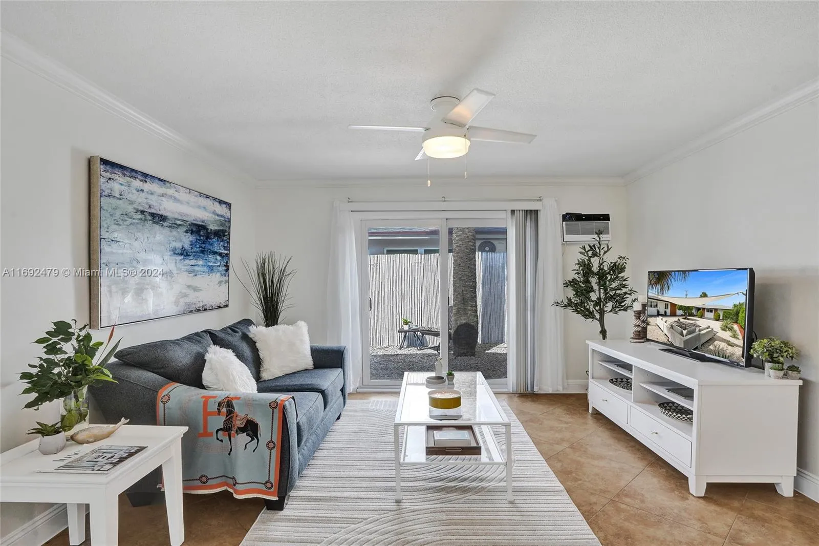 1 bedroom 1 bath for rent at 2756 NE 32nd St # 2, Fort Lauderdale FL 33306