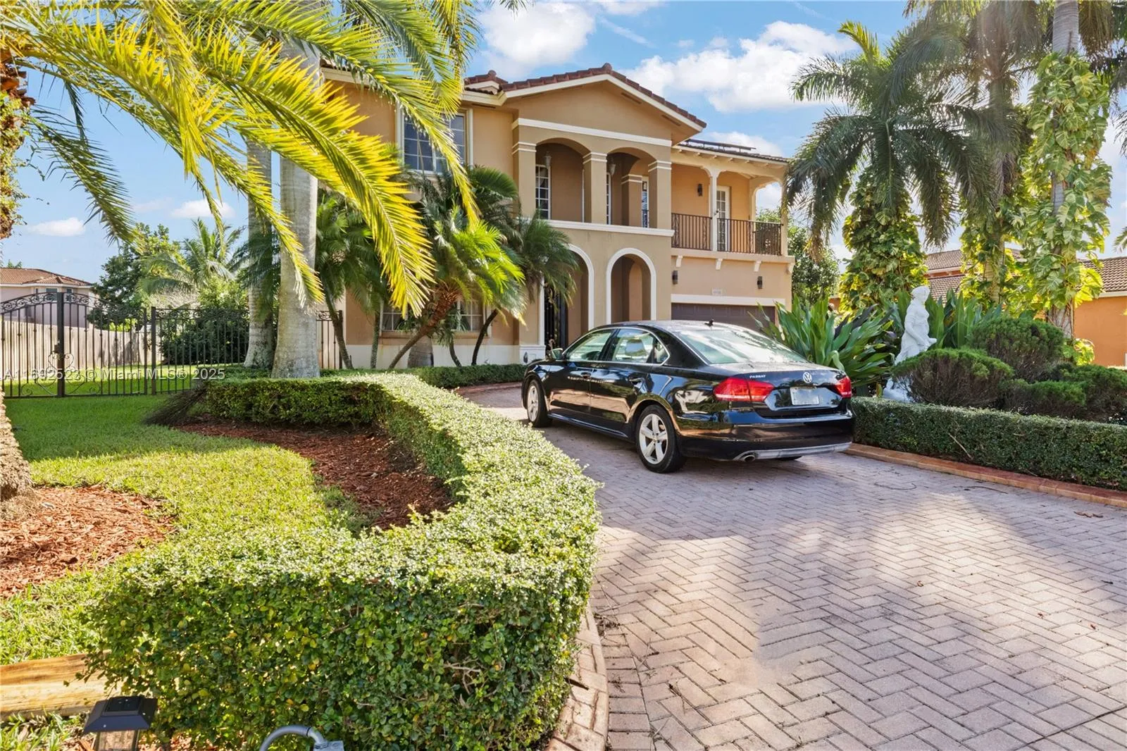 5 bedroom 4 bath for sale at 19765 SW 130th Ave, Miami FL 33177