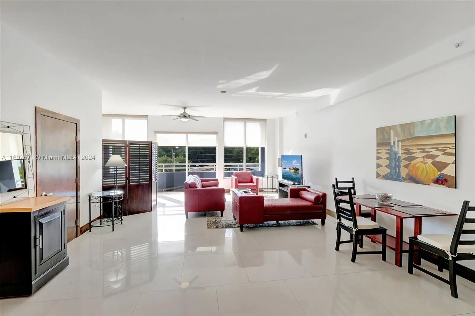 3250 Grand Ave # 308, Miami FL 33133