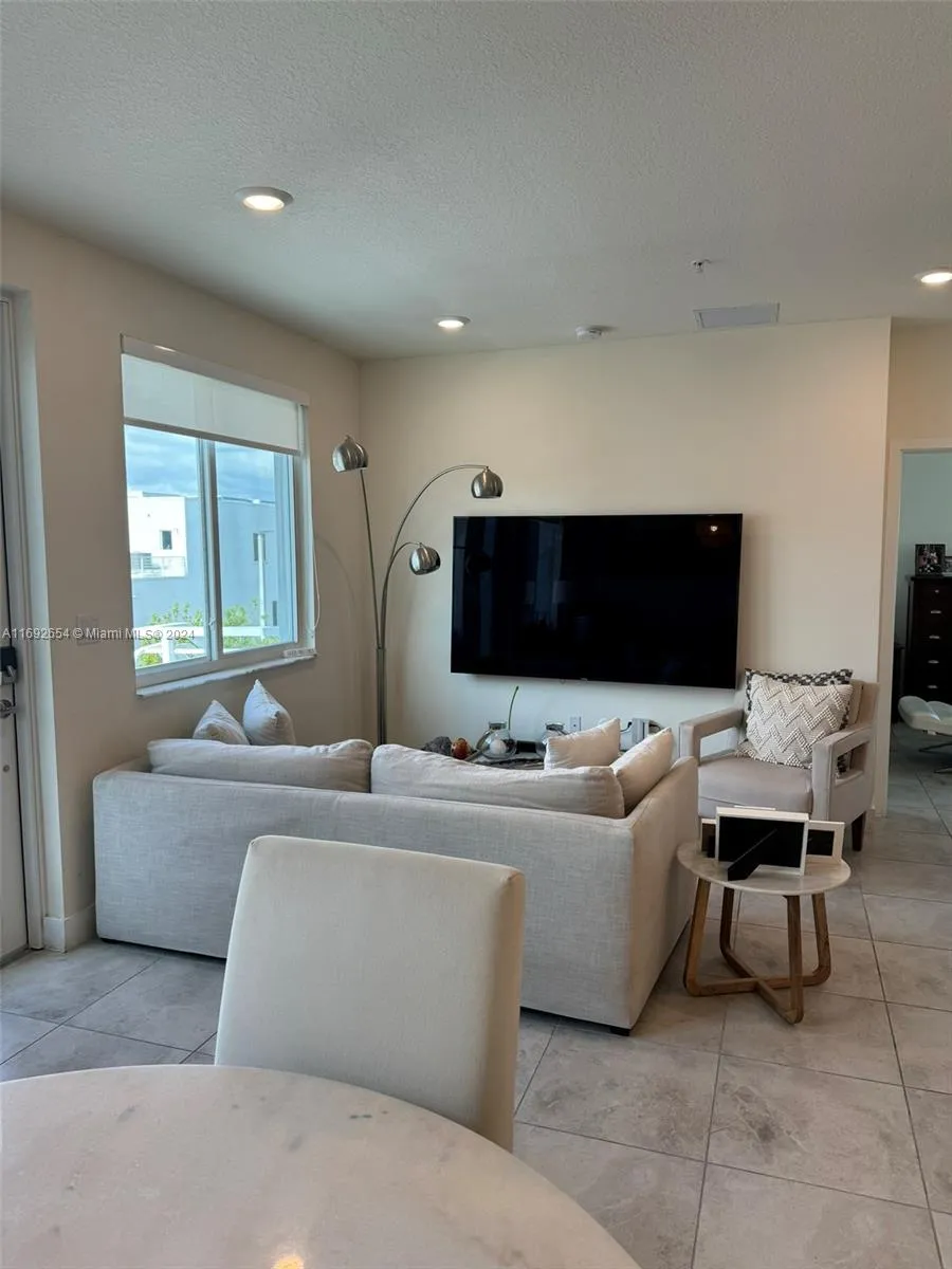 10295 NW 64th Ter # 301, Doral FL 33178