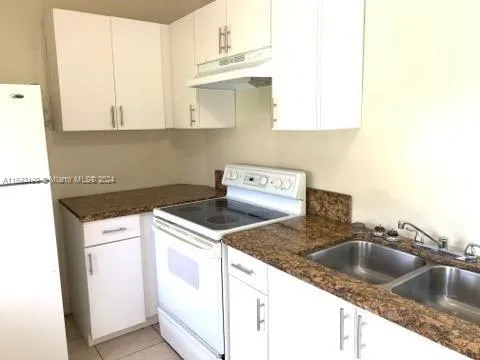 733 SW 5th St, Florida City FL 33034