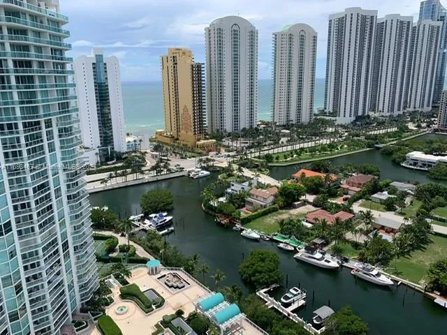 16500 Collins Ave, Sunny Isles Beach FL 33160