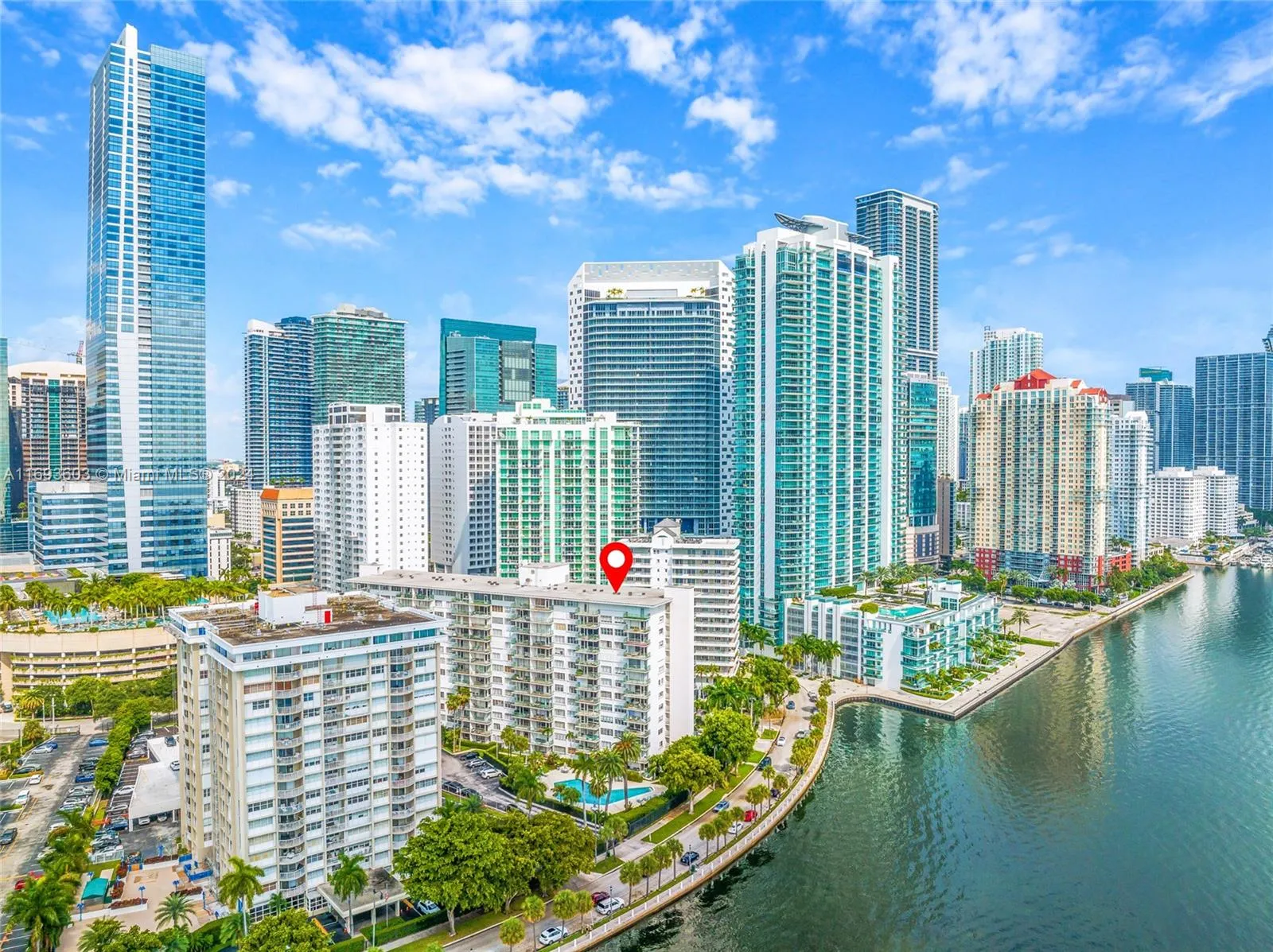 1 bath for rent at 1408 Brickell Bay Dr # 1213, Miami FL 33131