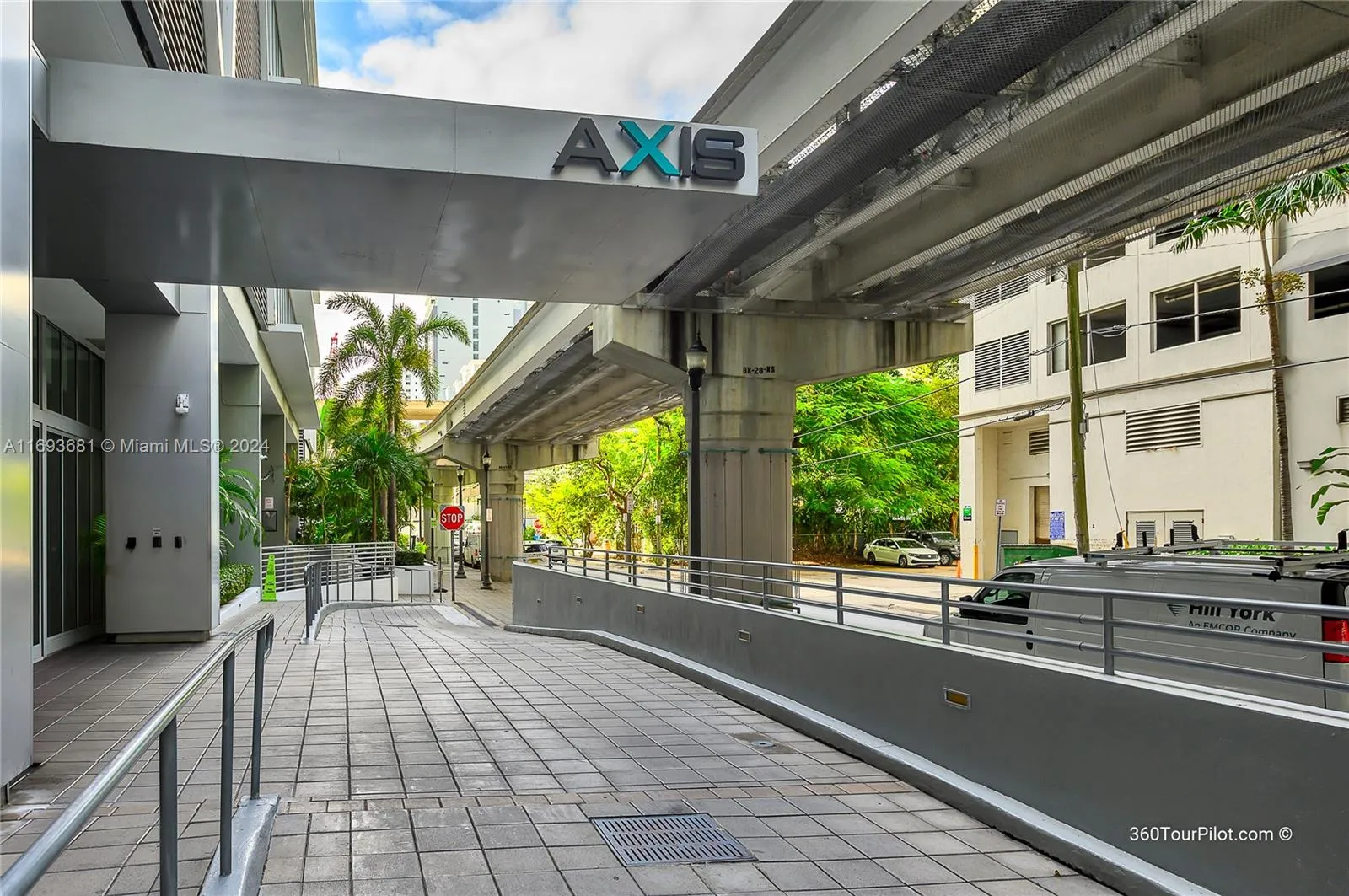 1111 SW 1st Ave, Miami FL 33130