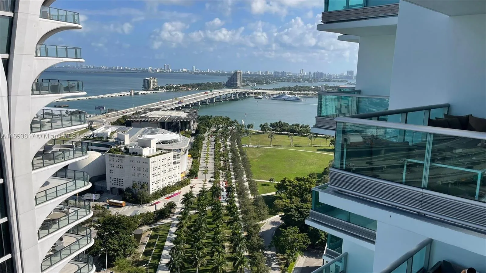 2 bedroom 2 bath for rent at 900 Biscayne Blvd # 2812, Miami FL 33132