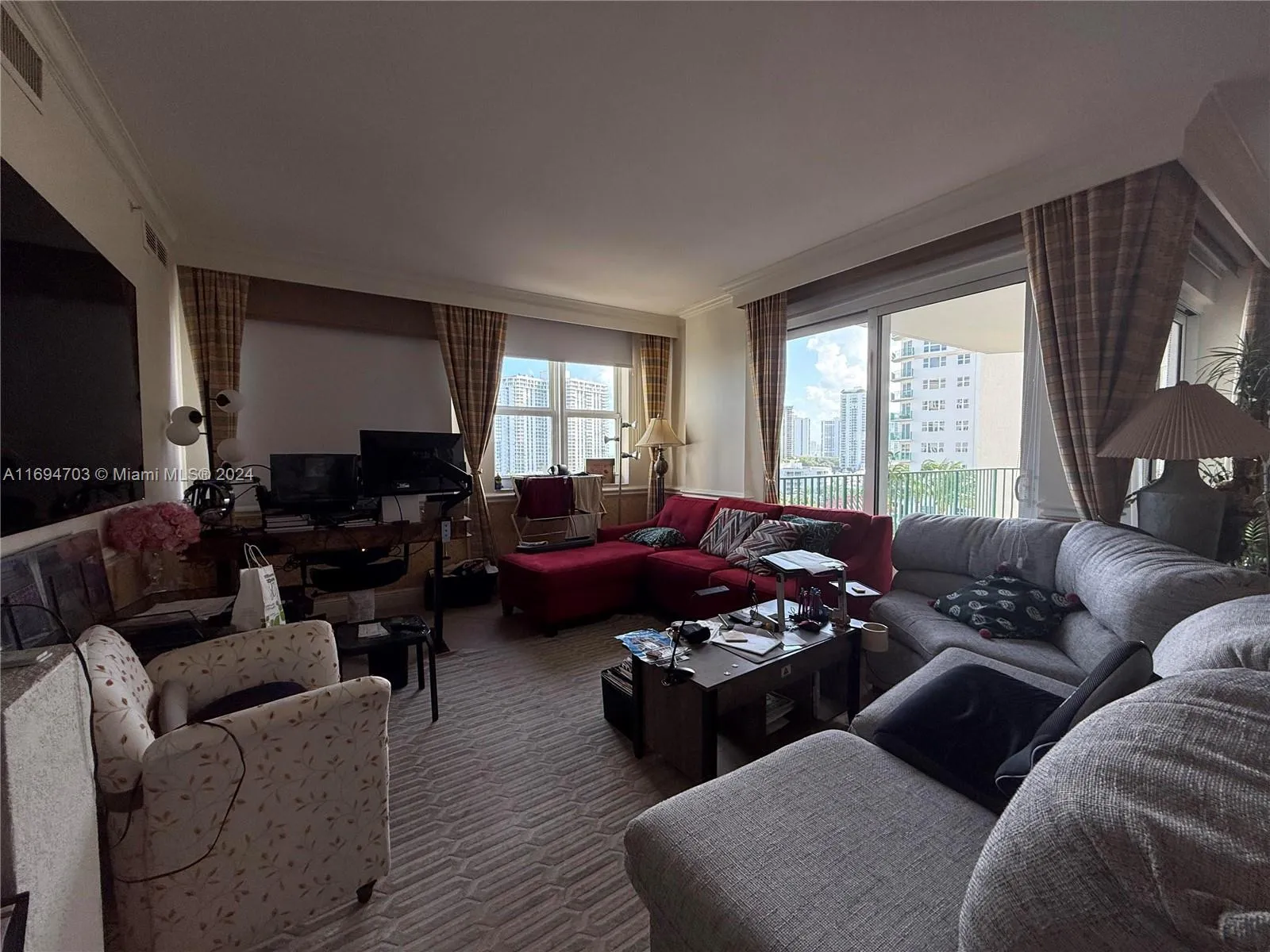20000 E Country Club Dr # 803, Aventura FL 33180